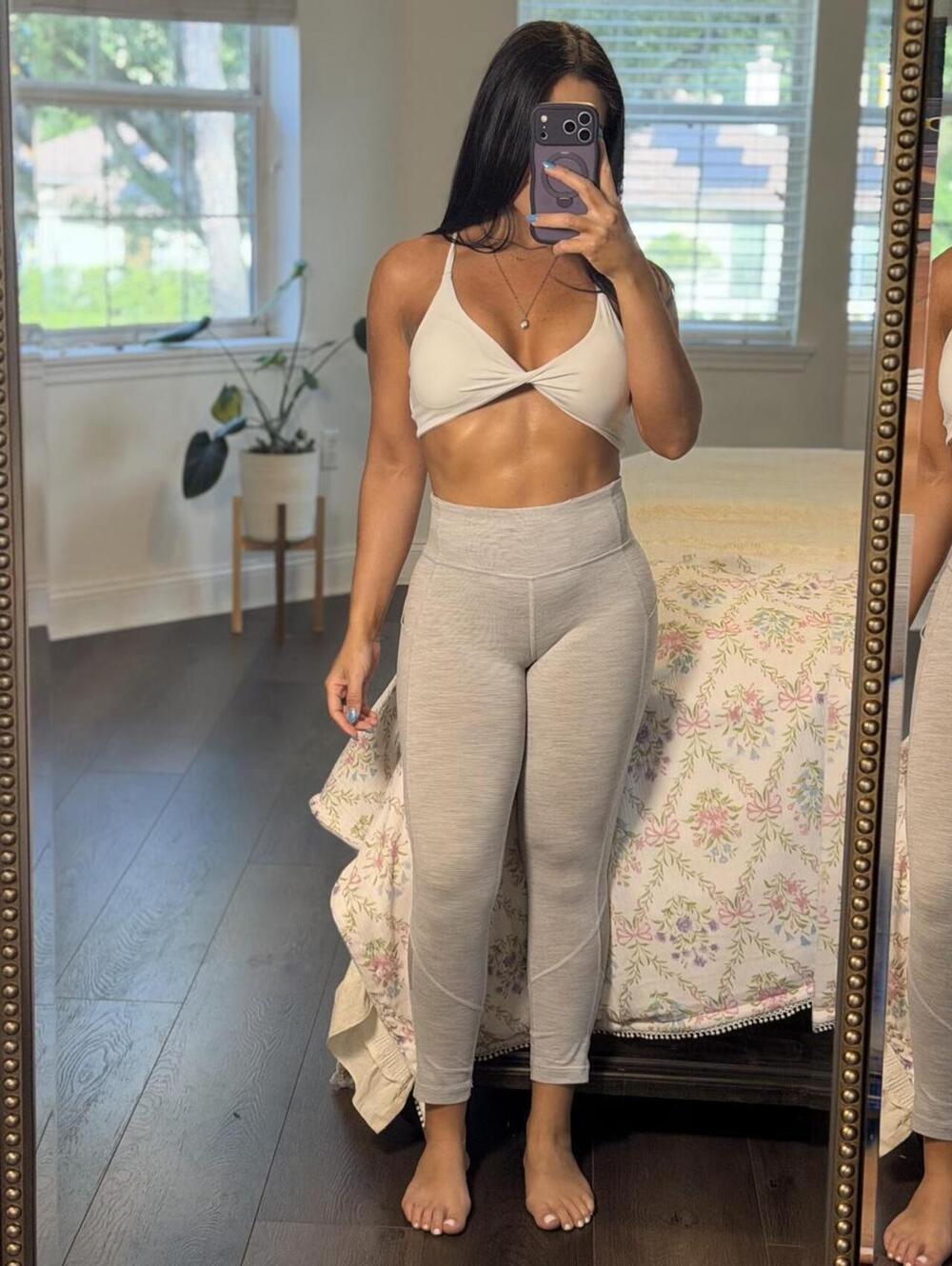 Lululemon Gray Striped Athletic Workout leggings Activewear